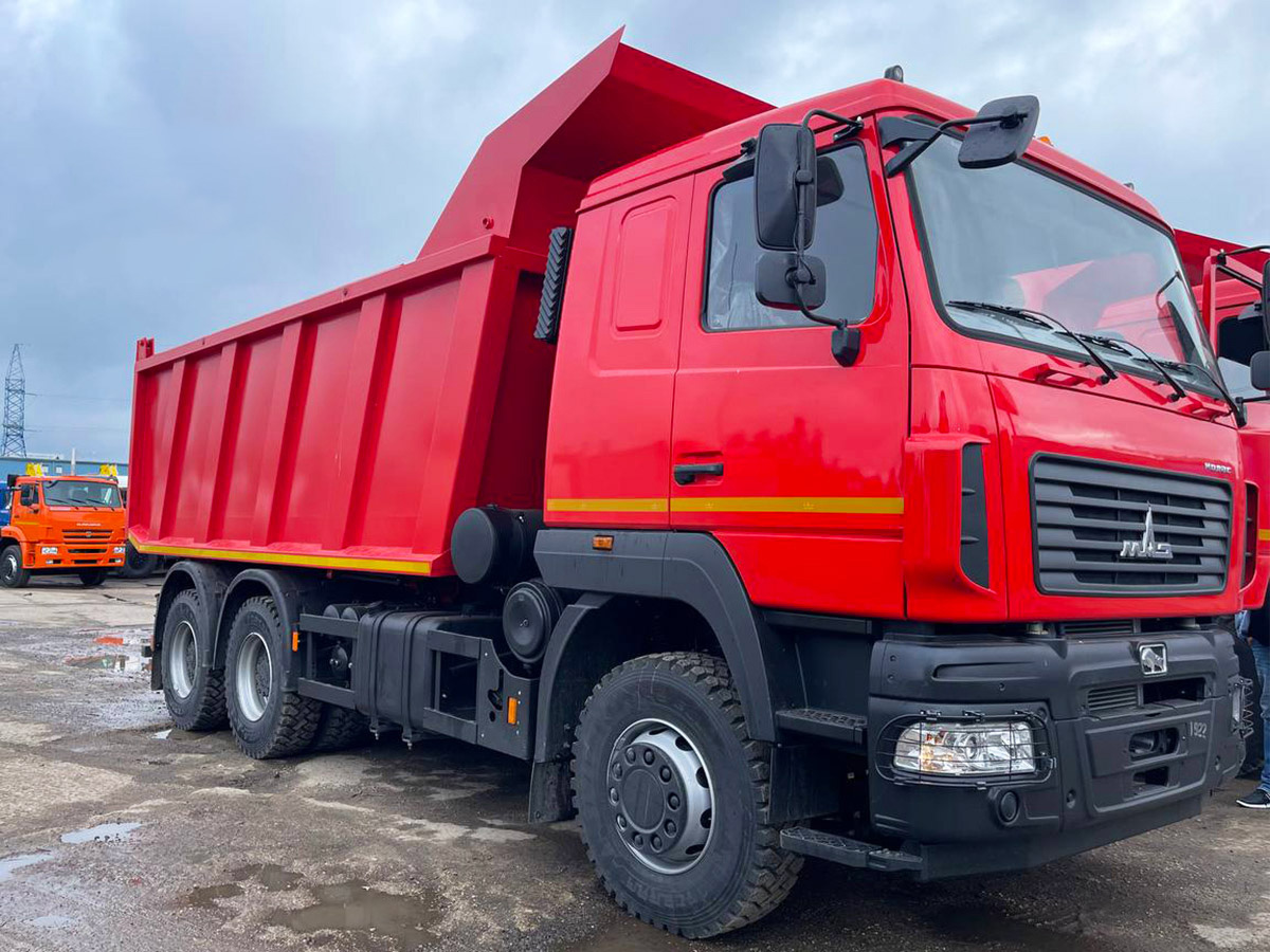 Самосвал МАЗ-650108-8230-005 6×4