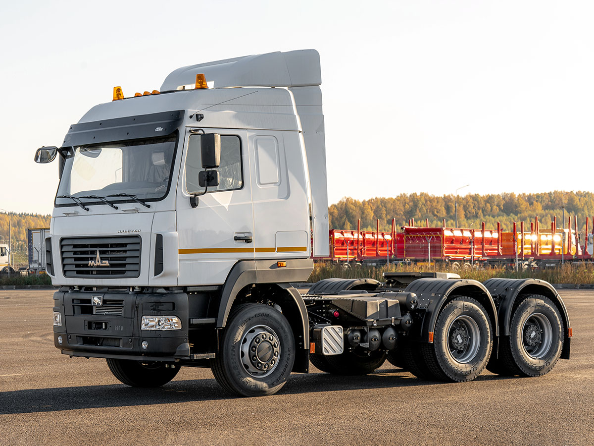 Тягач МАЗ-6430C9-570-021 6×4